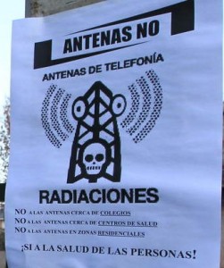 Cuatrovientos colegio Jesús Maestro y San Jose Obrero protestas por antena de telefonía /